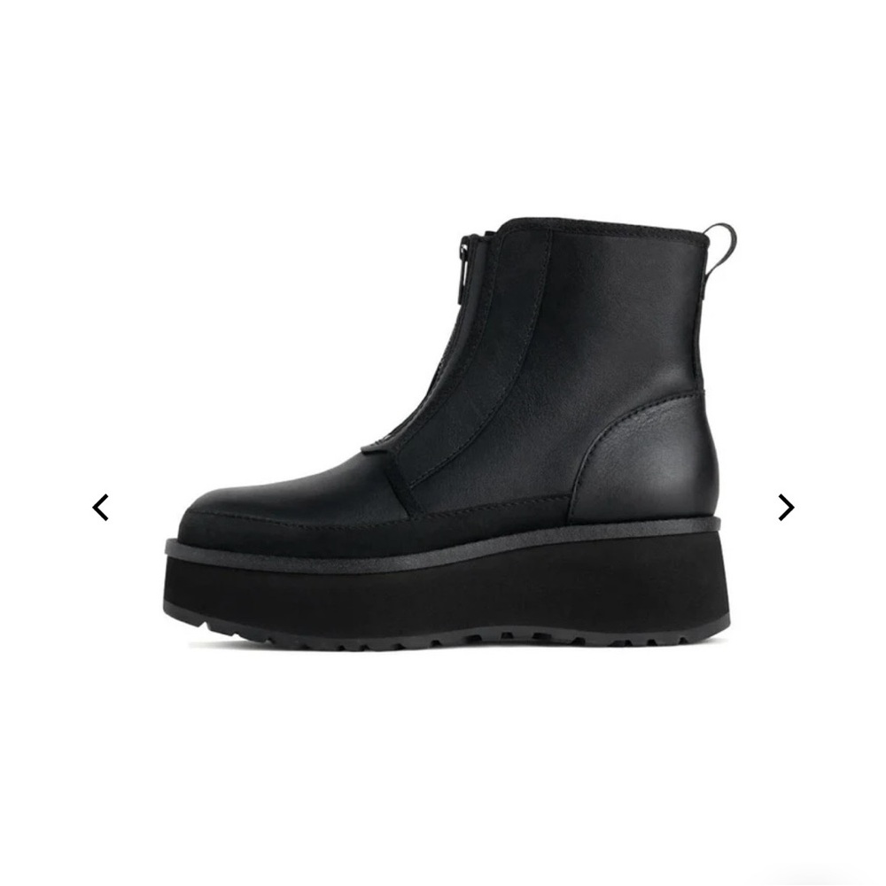 UGG Cityfunc zip boots